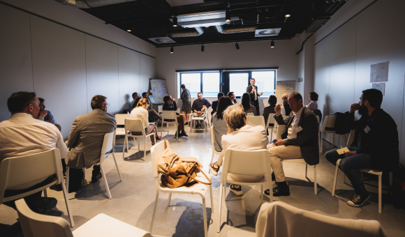 Workshop organisé en 2023 dans le cadre du programme MIT REAP © J. Van Belle – WBI